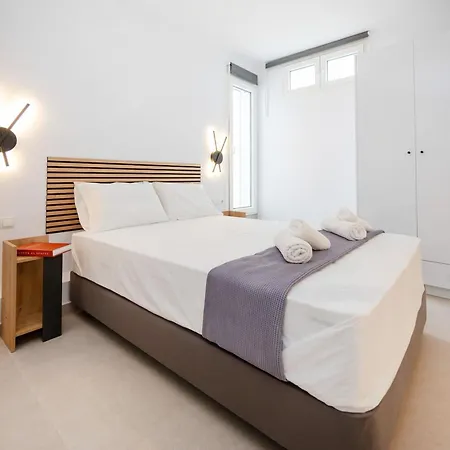 Naxos Mini Cube Apartment
