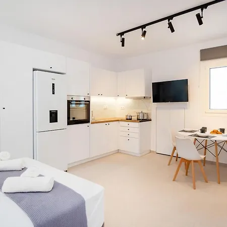 Naxos Mini Cube Apartment Pláka